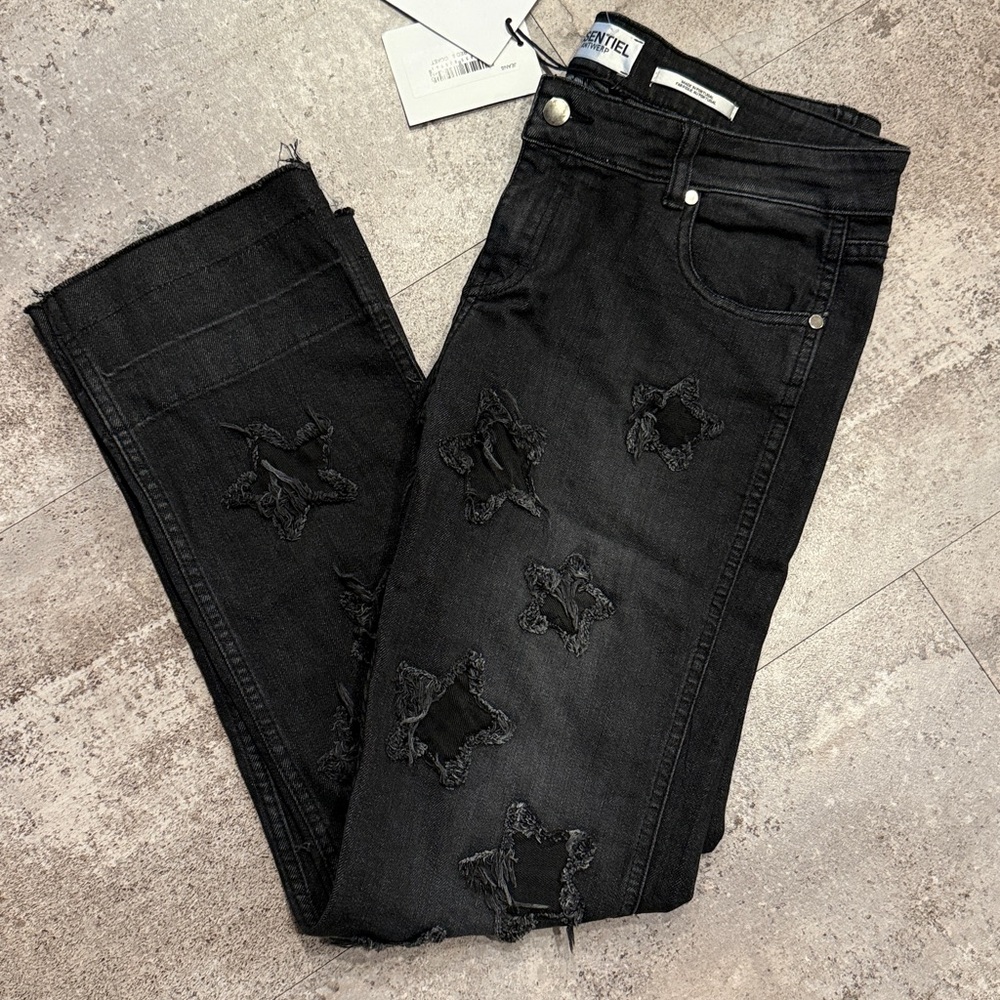 ESSENTIEL⭐️ Distressed Ankle Jeans